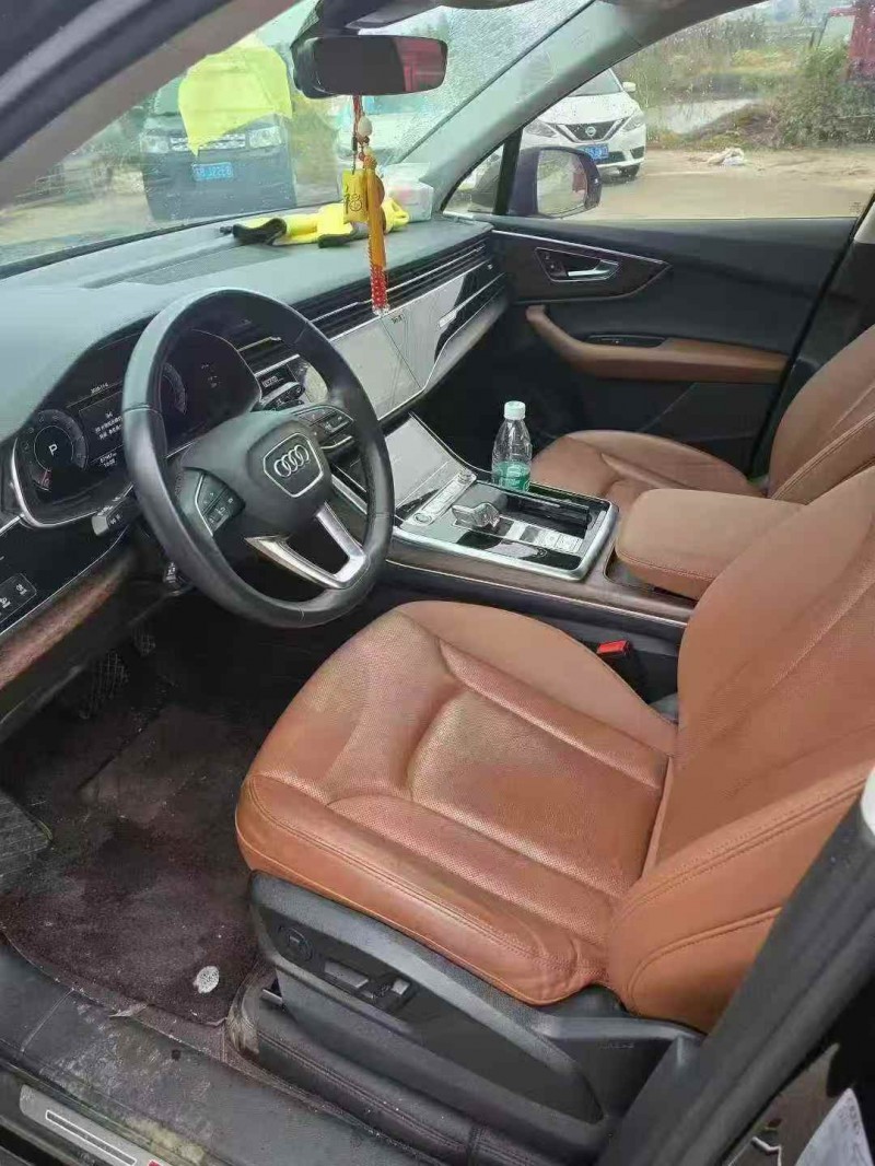 连云港22年奥迪Q75