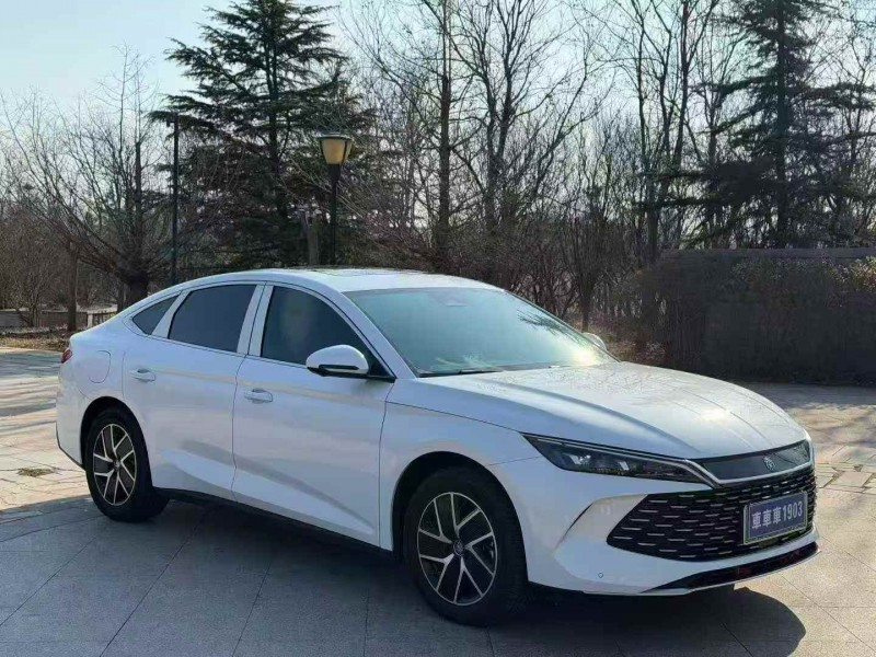 青岛25年比亚迪秦2