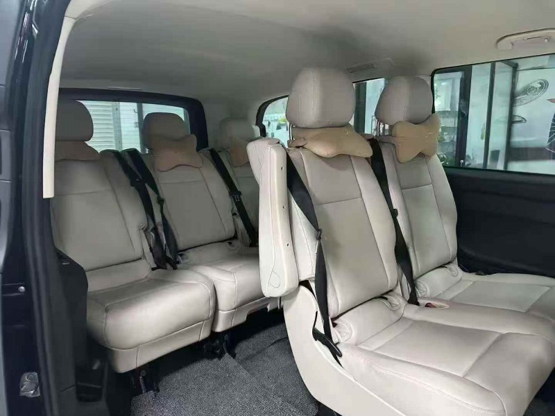 济宁23年奔驰威霆5