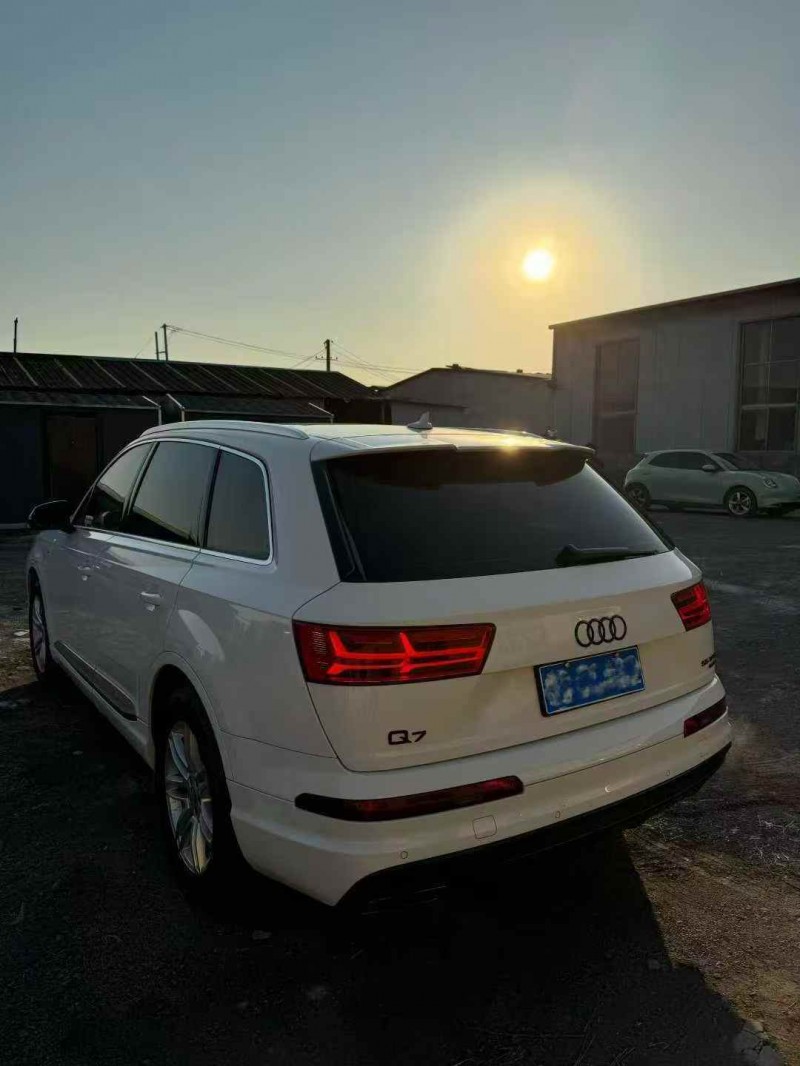 菏泽17年奥迪Q77