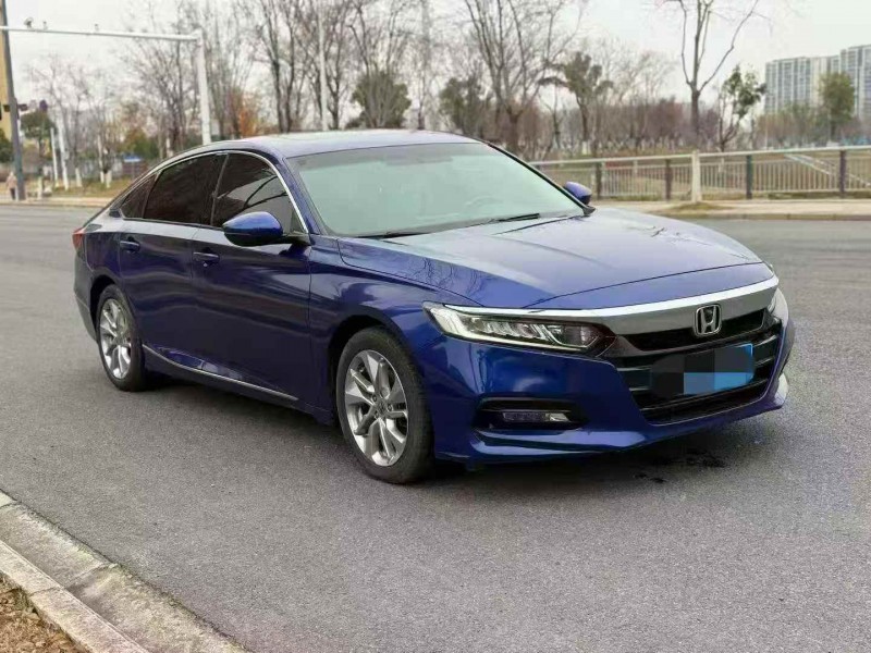 鄂州20年本田雅阁3