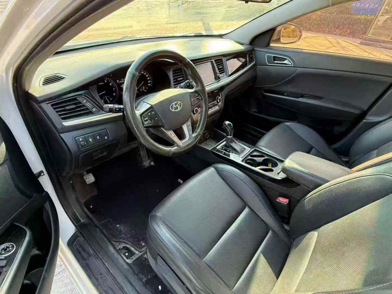 东营17年现代名图9