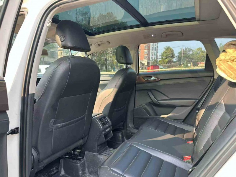 常德19年大众途岳6