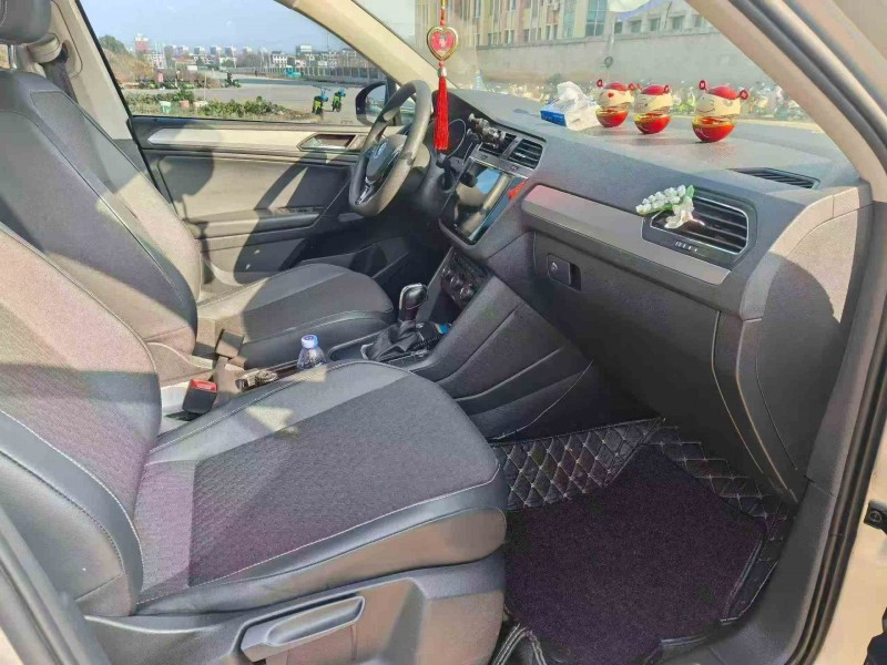 湘潭18年大众途观4