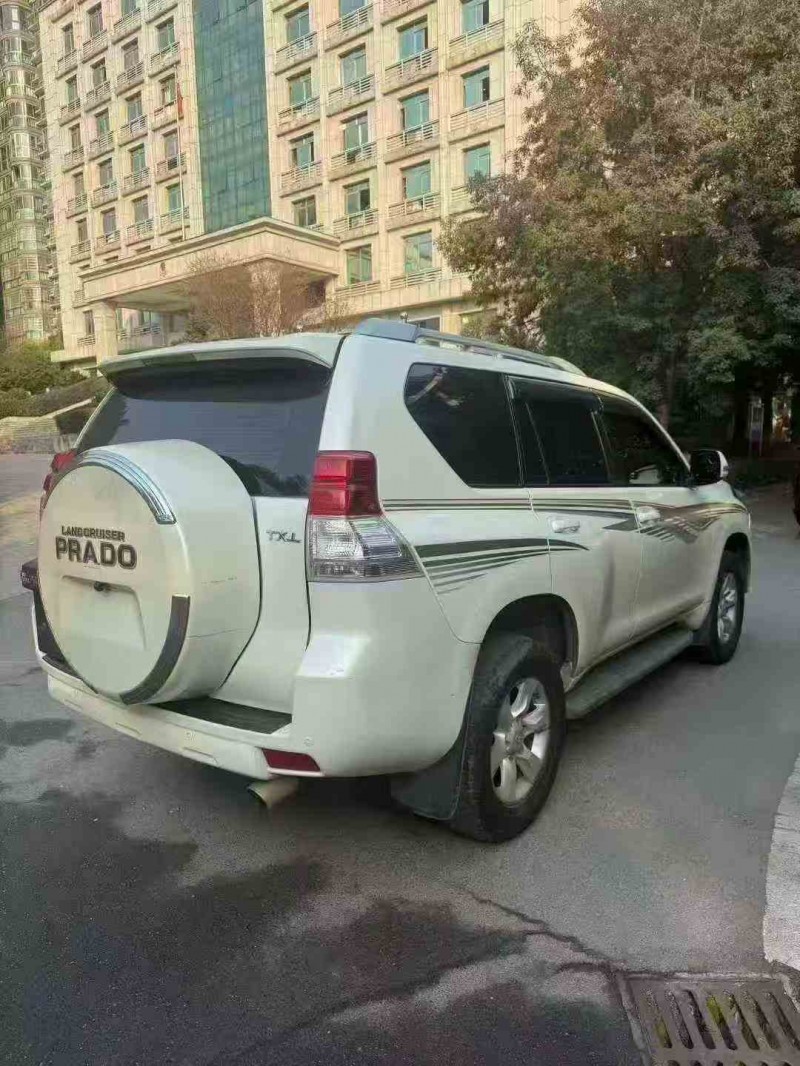 株洲14年丰田普拉多8