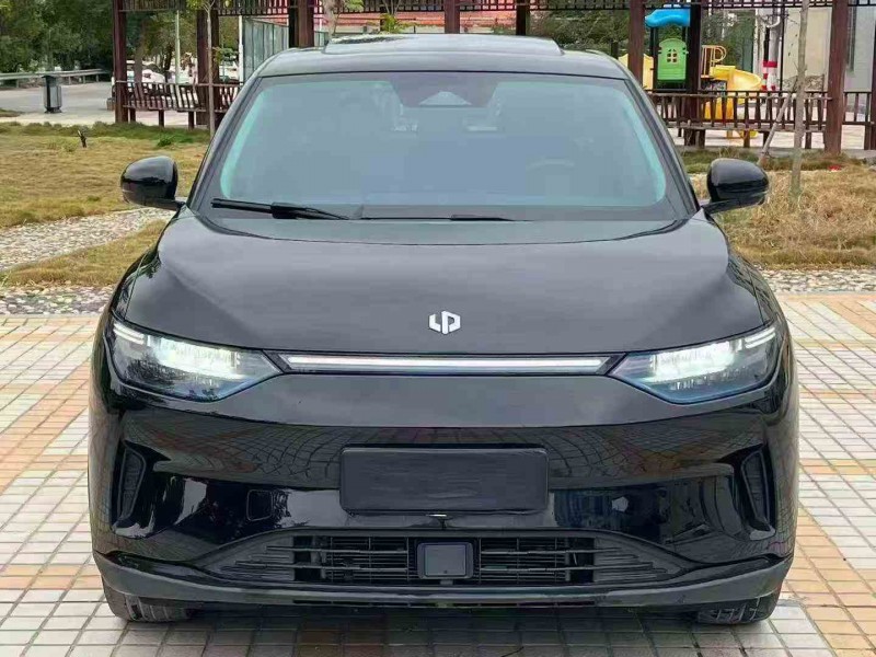 韶关23年零跑汽车C111