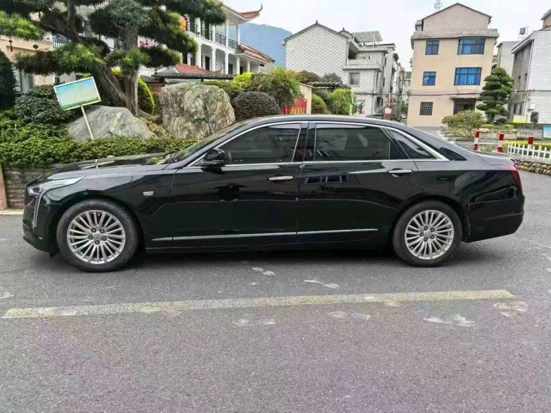 嘉兴21年凯迪拉克CT66