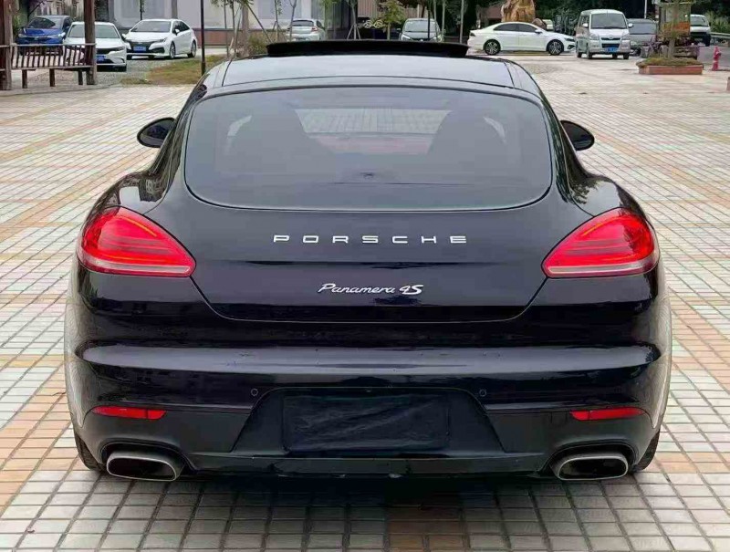 江门14年保时捷帕拉梅拉9