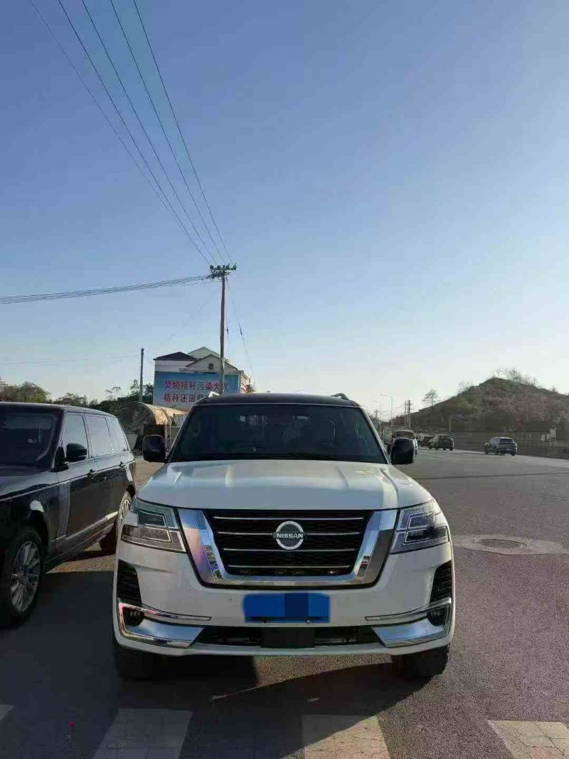 常德19年日产途乐1