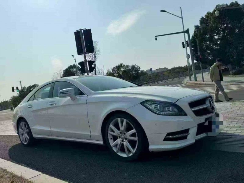嘉兴15年奔驰CLS8