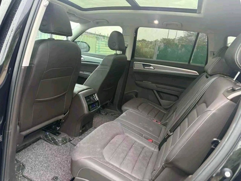 梧州20年大众途昂6