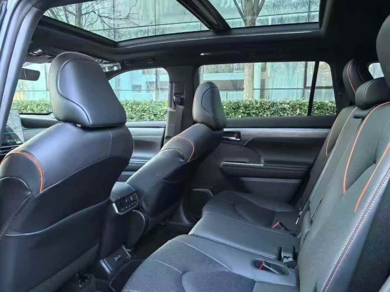 温州25年丰田皇冠6