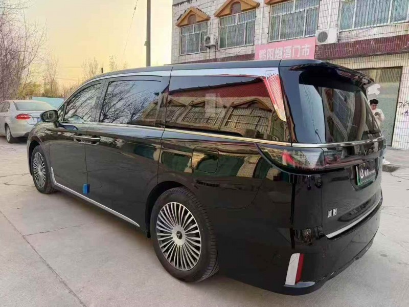 邯郸25年岚图汽车梦想家7