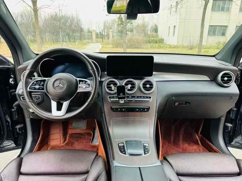 东营21年奔驰GLC5