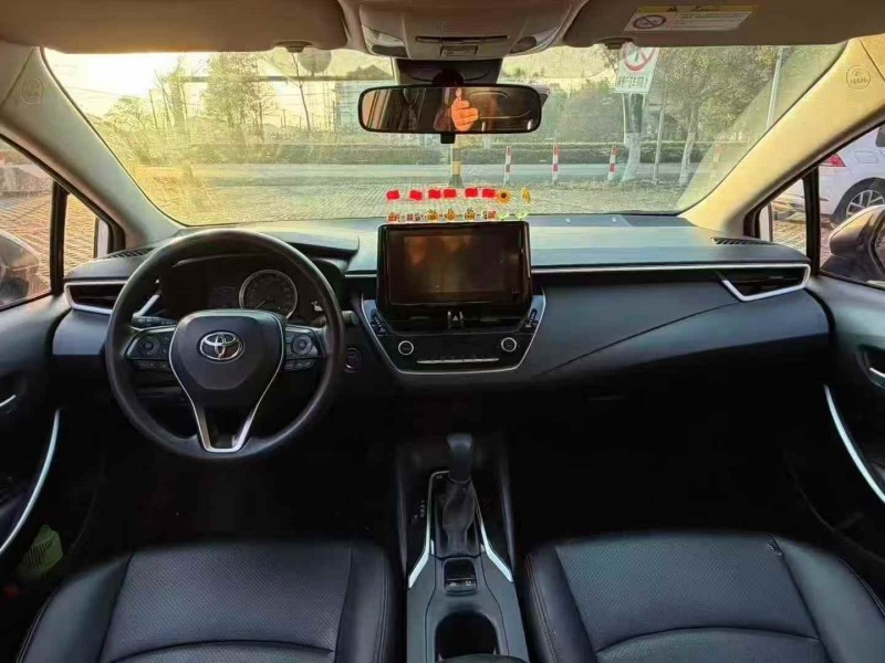 湖州22年丰田雷凌6