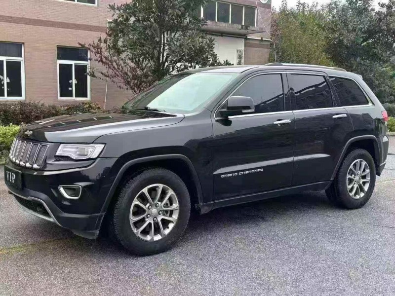 孝感14年Jeep大切诺基2