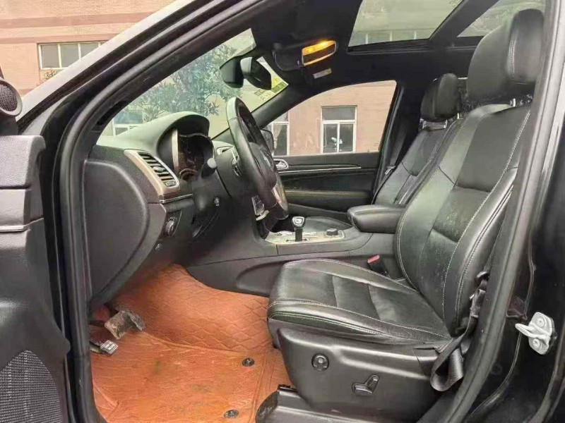 孝感14年Jeep大切诺基6