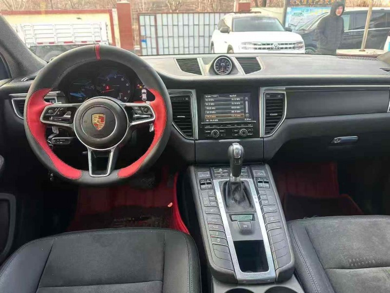 淄博15年保时捷Macan4