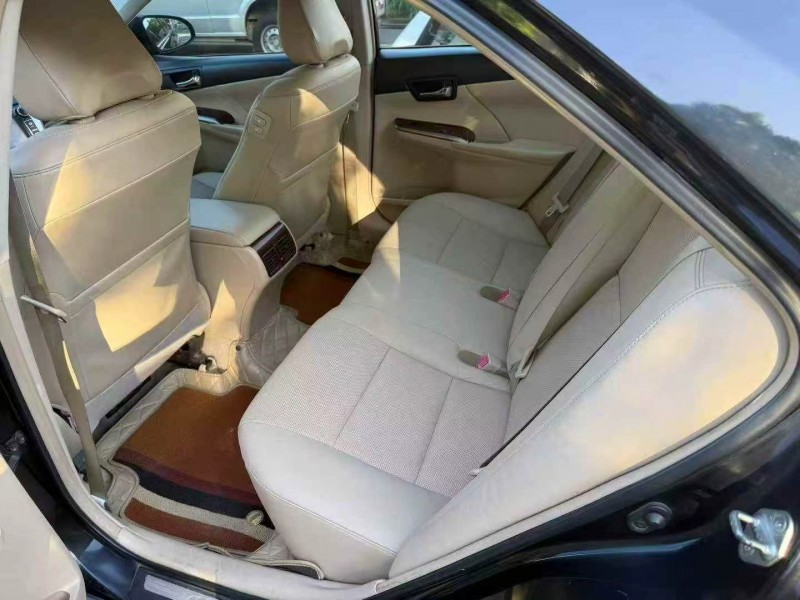 深圳14年丰田凯美瑞6