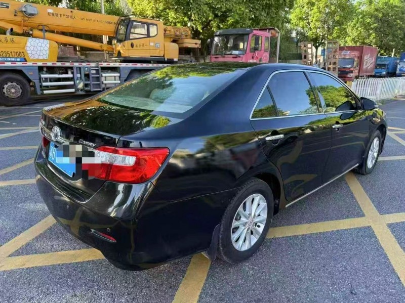 深圳14年丰田凯美瑞7