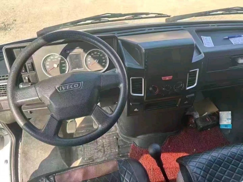 临沂23年依维柯得意9