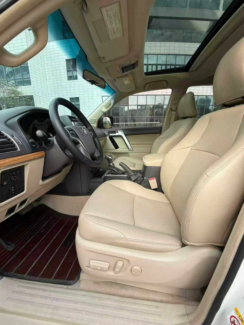 佛山18年丰田普拉多4