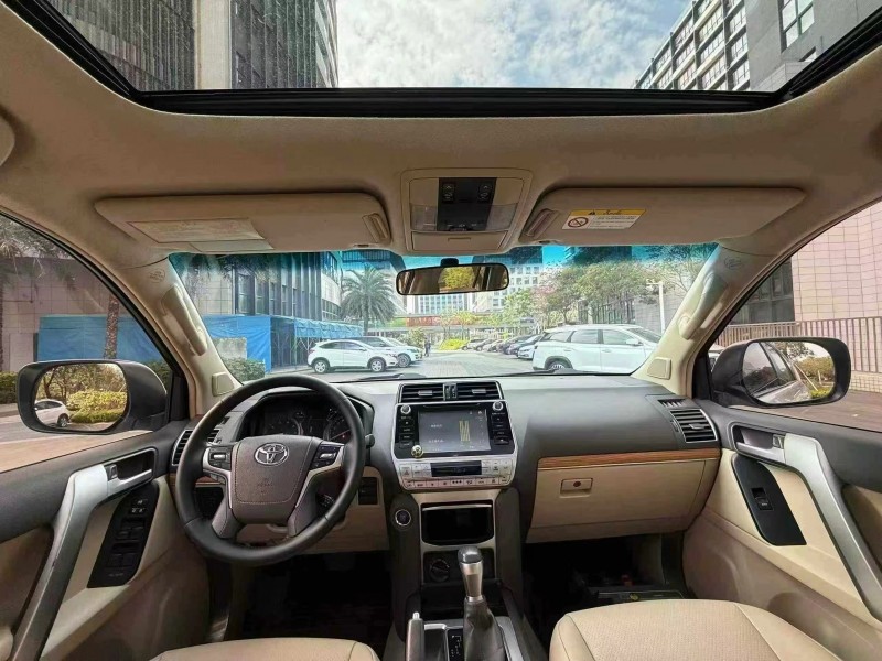 佛山18年丰田普拉多5