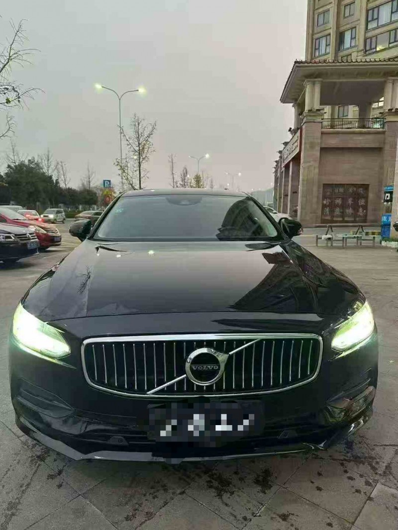 张家界17年沃尔沃S901