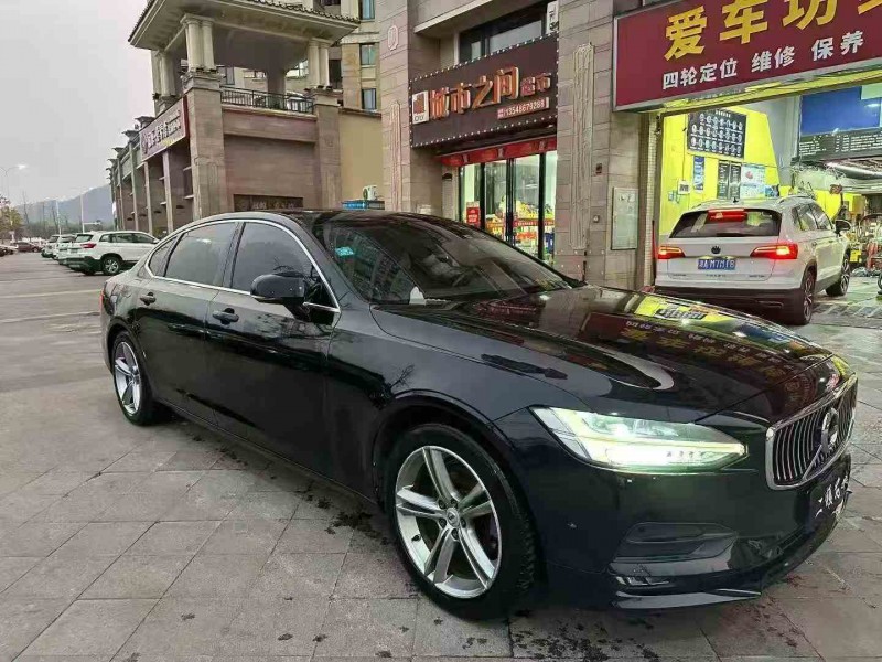 张家界17年沃尔沃S903