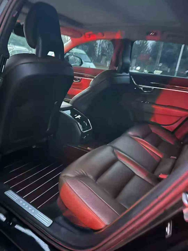 张家界17年沃尔沃S905