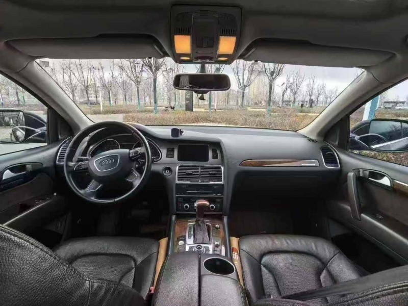 承德14年奥迪Q76