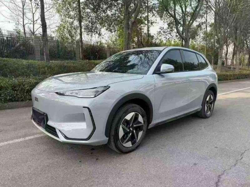 张家界25年吉利银河2