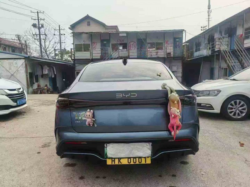 湘潭25年比亚迪海豹9