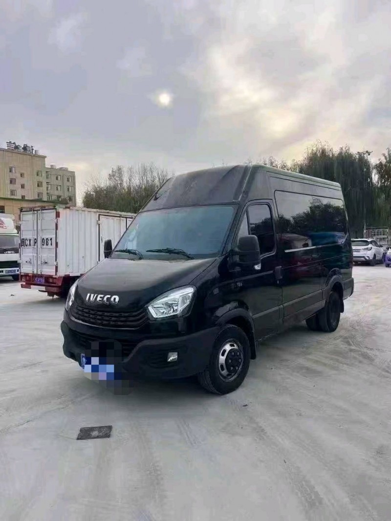 临沂21年依维柯欧胜2