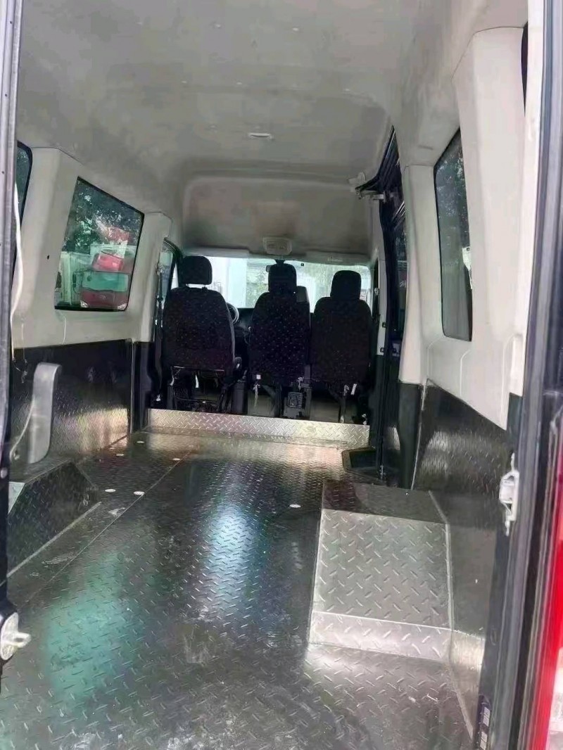 临沂21年依维柯欧胜6