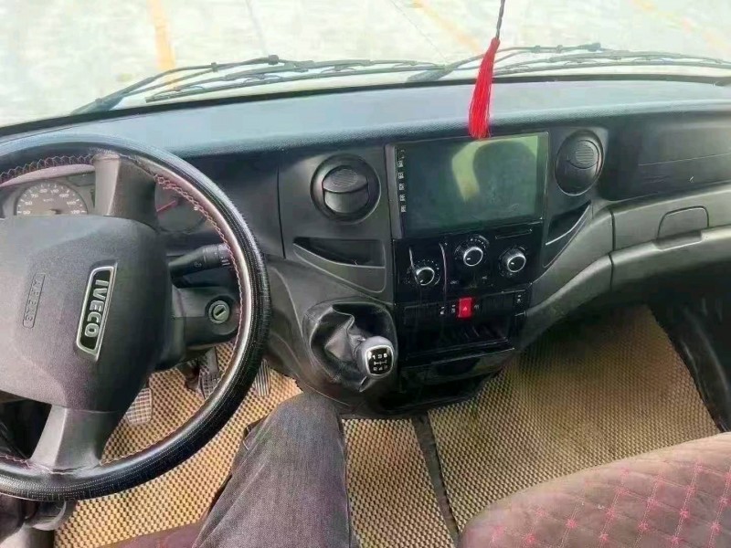 临沂21年依维柯欧胜8