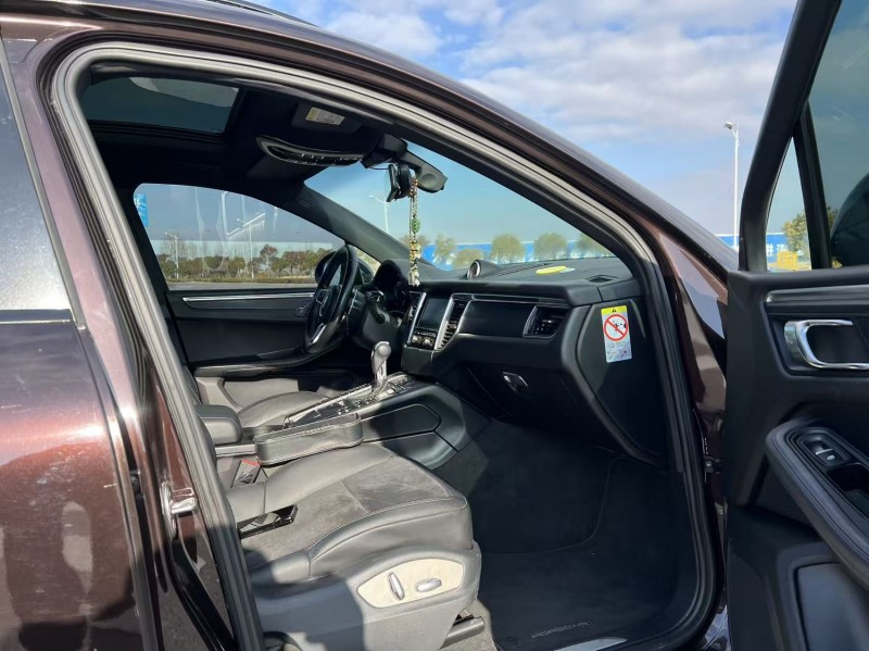 盐城16年保时捷Macan6