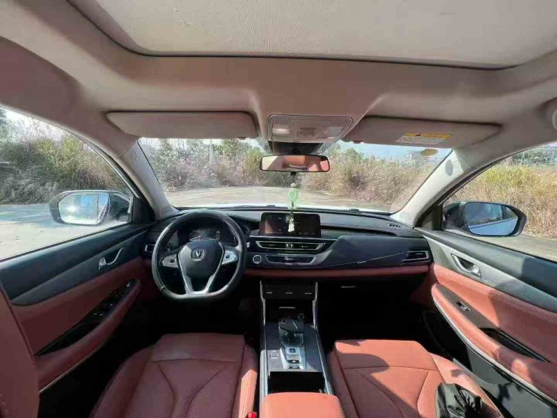 邵阳25年长安汽车CS756