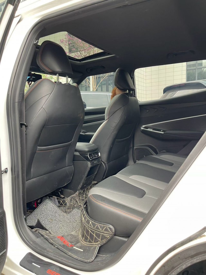 佛山24年吉利博越6