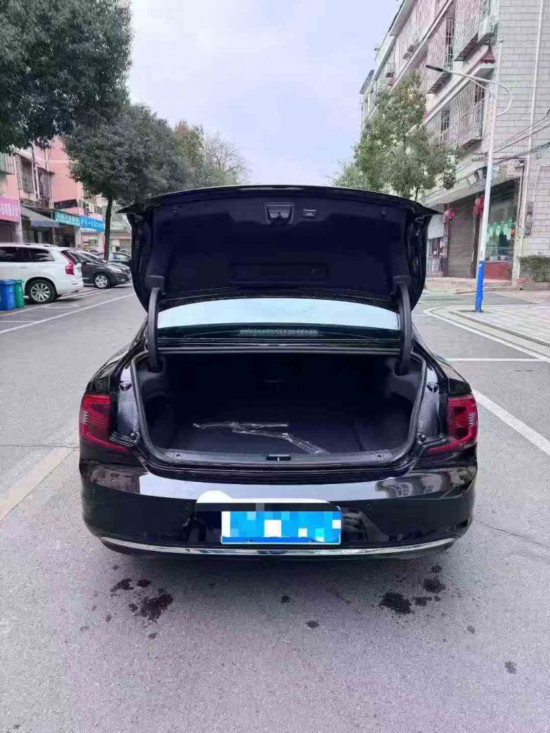 邵阳21年沃尔沃S909