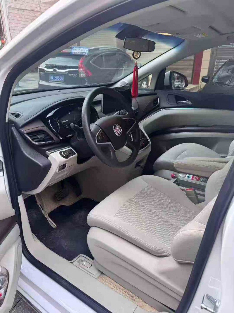 张家界24年别克GL86