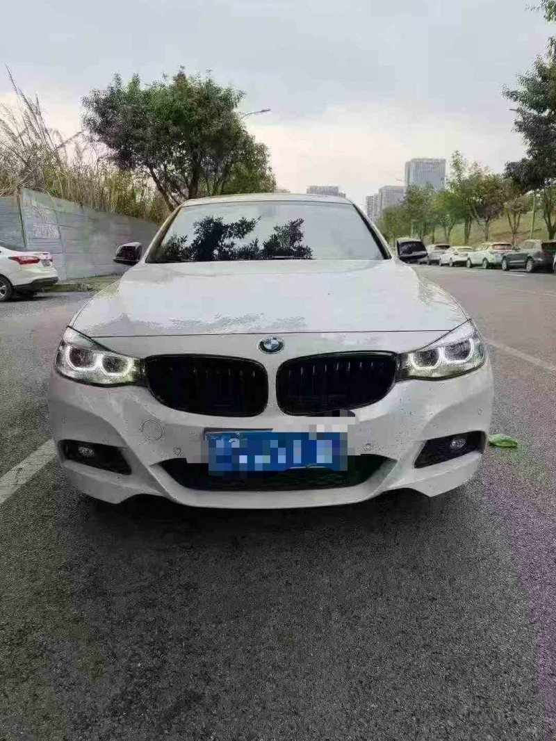 重庆21年宝马3系1