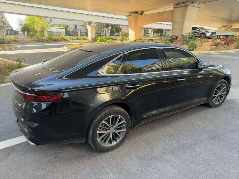 南昌25年吉利星瑞8