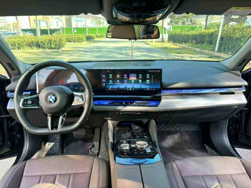 鄂州24年宝马5系5