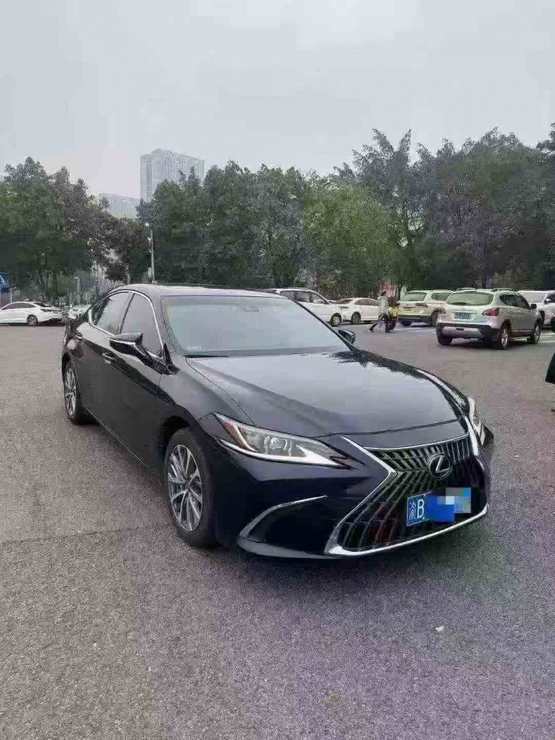 重庆23年雷克萨斯ES3