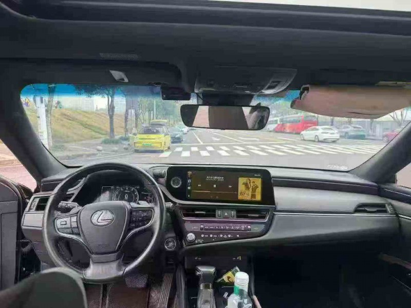 重庆23年雷克萨斯ES4