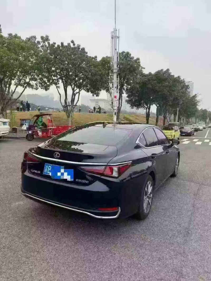 重庆23年雷克萨斯ES8