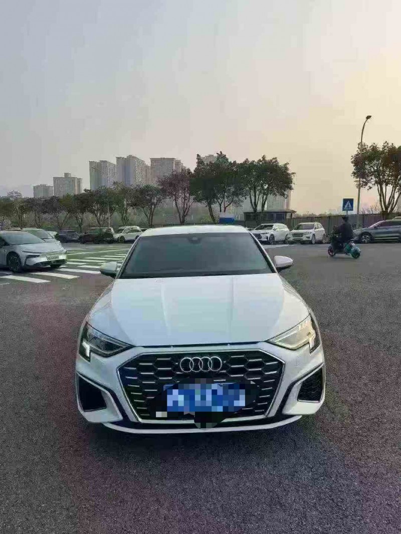 重庆23年奥迪A31