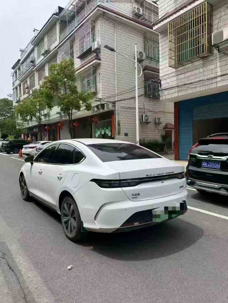 衡阳23年比亚迪驱逐舰8