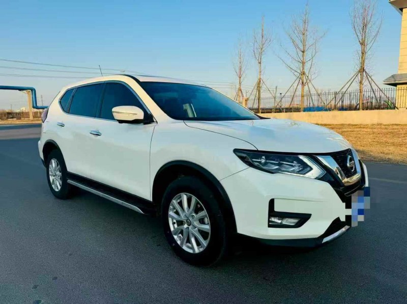 潍坊22年日产奇骏3